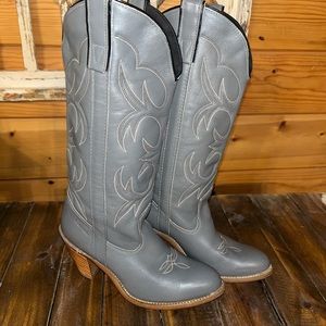 COPY vintage capezzio western boots